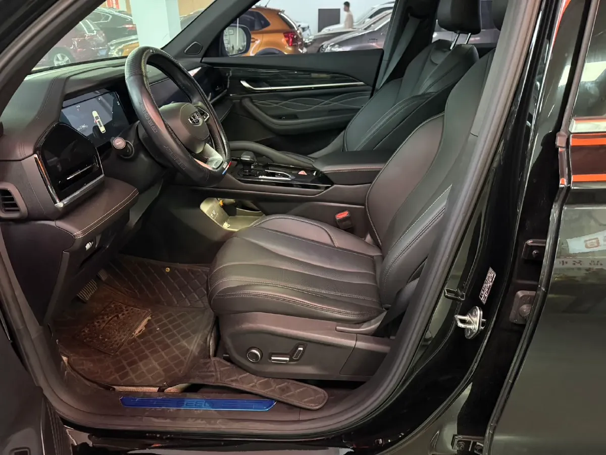 2024 Geely Monjaro 2.0T 218HP L4 7DCT,autocango,china used car exporter,china ev exporter,chinese used car exporter,chinese used ev exporter