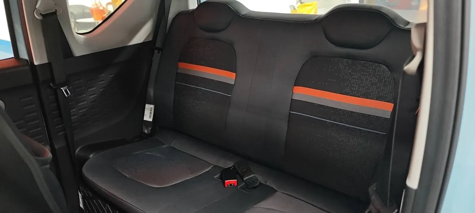 2020 WuLing HongGuang MINI EV BEV 9KWH,autocango,china used car exporter,china ev exporter,chinese used car exporter,chinese used ev exporter