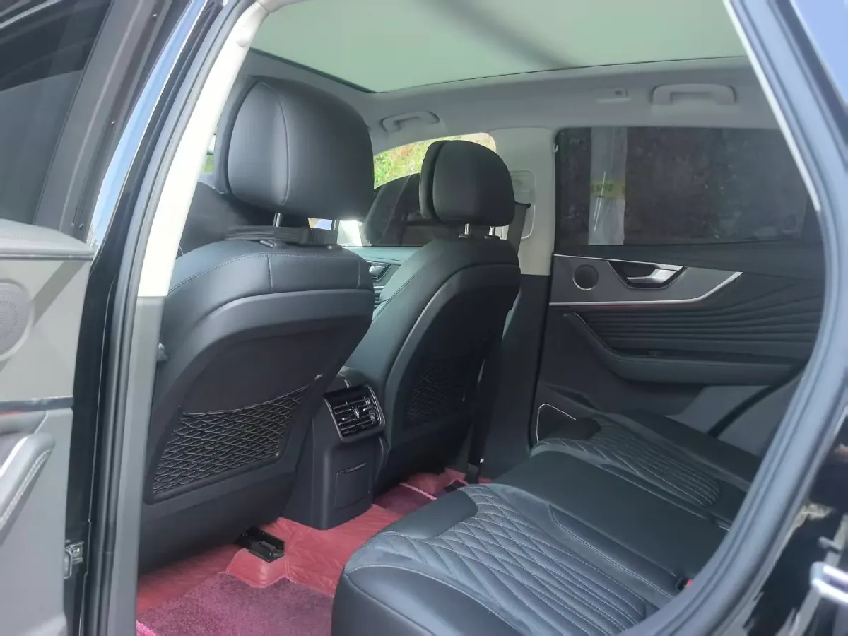 2023 HongQi HS5 2.0T 252HP L4 8AT,autocango,china used car exporter,china ev exporter,chinese used car exporter,chinese used ev exporter