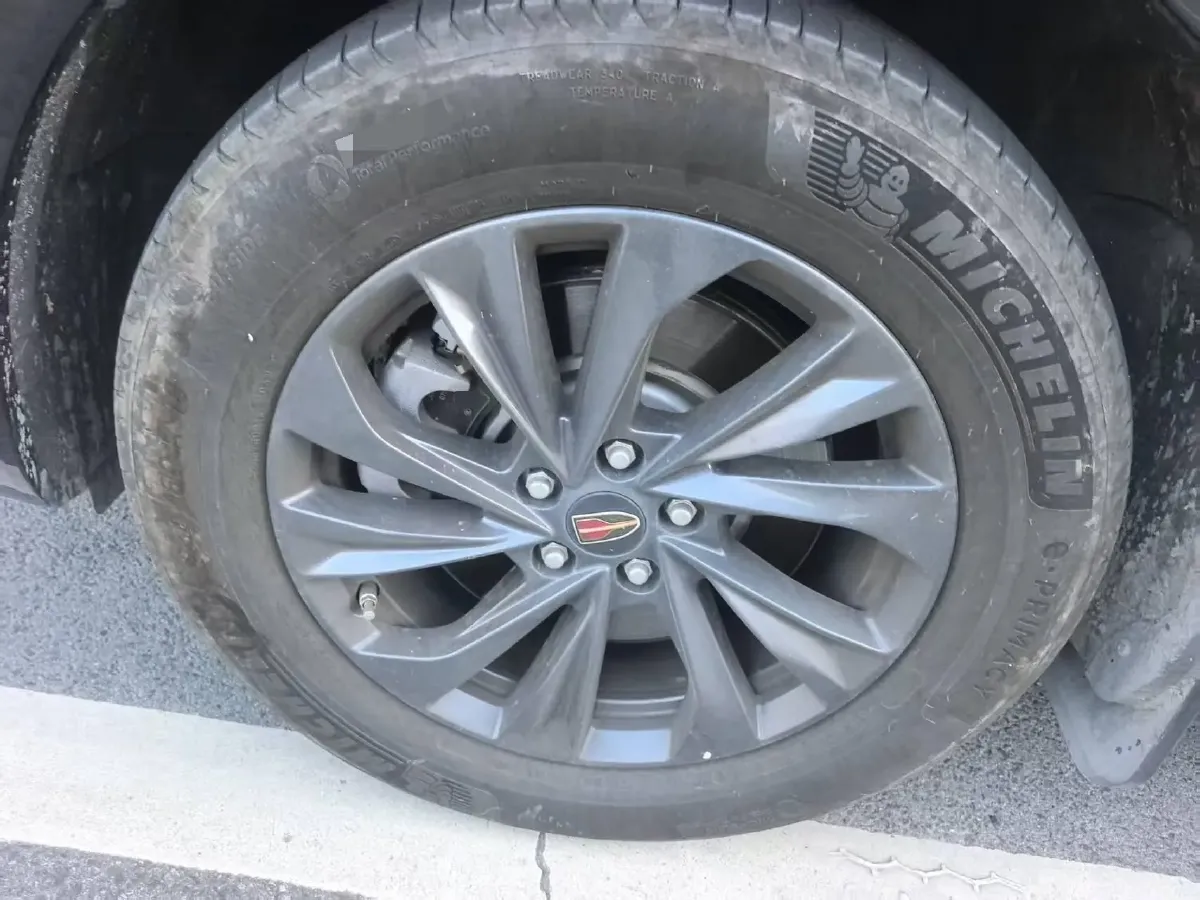 2023 HongQi HS5 2.0T 252HP L4 8AT,autocango,china used car exporter,china ev exporter,chinese used car exporter,chinese used ev exporter