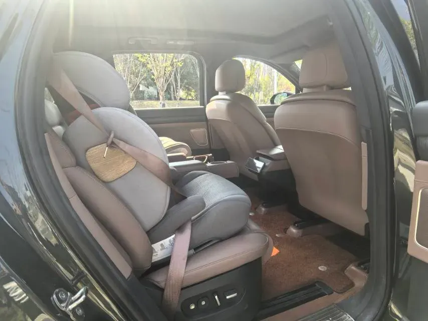 2023 NIO ES8 BEV 75KWH,autocango,china used car exporter,china ev exporter,chinese used car exporter,chinese used ev exporter