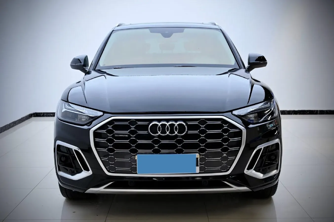 2022 Audi Q5L 2.0T 190HP L4 7DCT,autocango,china used car exporter,china ev exporter,chinese used car exporter,chinese used ev exporter