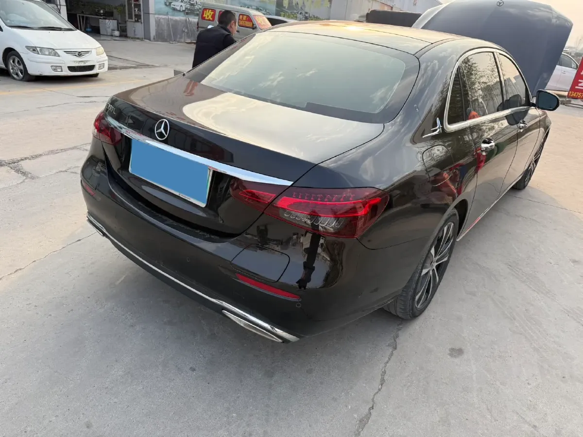 2023 Mercedes-Benz E Class 2.0T 211HP L4 9AT PHEV 25.4KWH,autocango,china used car exporter,china ev exporter,chinese used car exporter,chinese used ev exporter