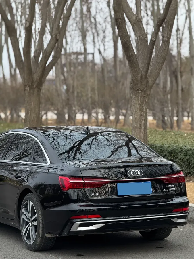 2023 Audi A6L 2.0T 190HP L4 7DCT,autocango,china used car exporter,china ev exporter,chinese used car exporter,chinese used ev exporter