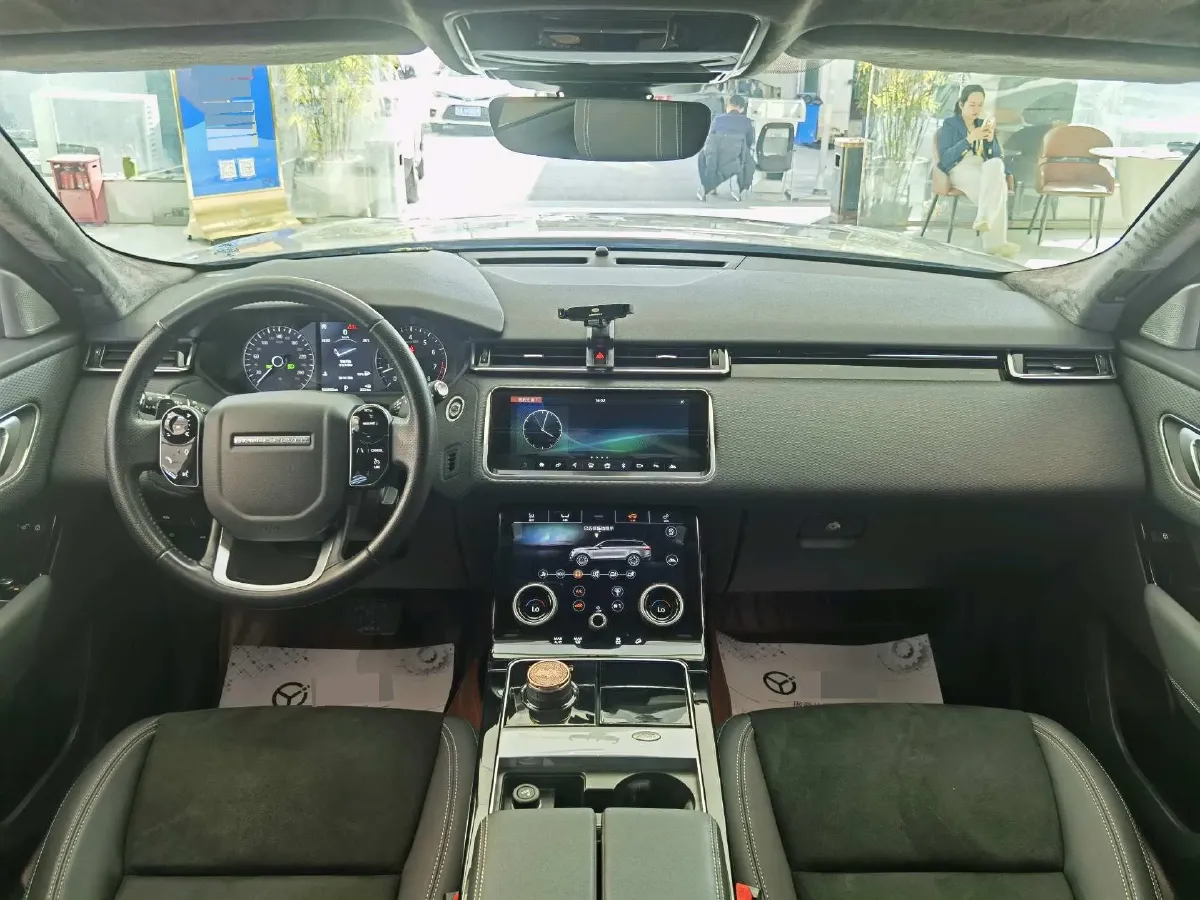 2020 Land Rover Range Rover Velar 2.0T 250HP L4 8AT,autocango,china used car exporter,china ev exporter,chinese used car exporter,chinese used ev exporter