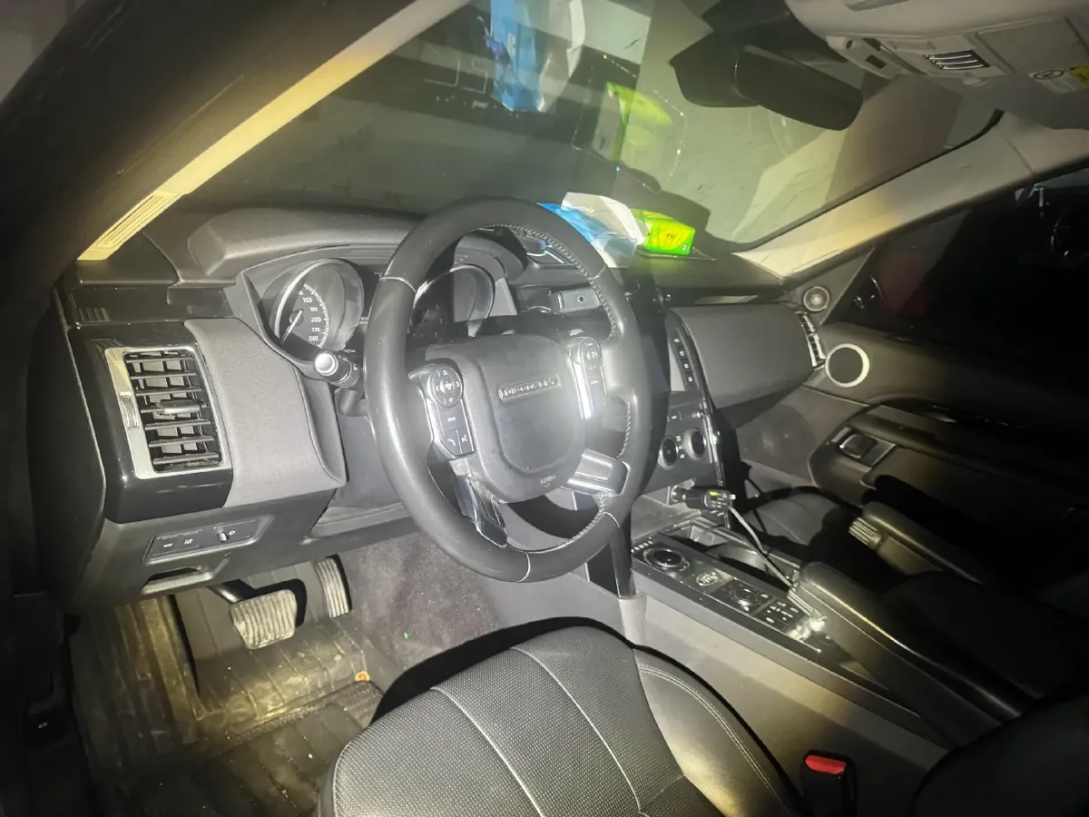 2017 Land Rover Discovery 3.0T 340HP V6 8AT,autocango,china used car exporter,china ev exporter,chinese used car exporter,chinese used ev exporter