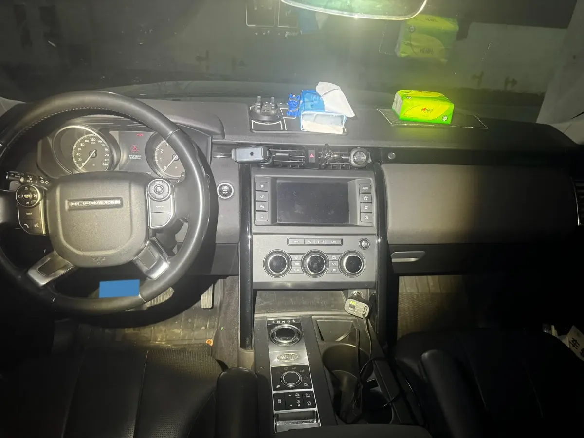 2017 Land Rover Discovery 3.0T 340HP V6 8AT,autocango,china used car exporter,china ev exporter,chinese used car exporter,chinese used ev exporter