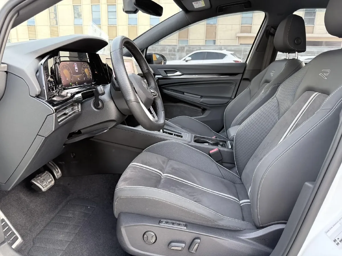 2023 Volkswagen Golf 1.4T 150HP L4 7DCT,autocango,china used car exporter,china ev exporter,chinese used car exporter,chinese used ev exporter