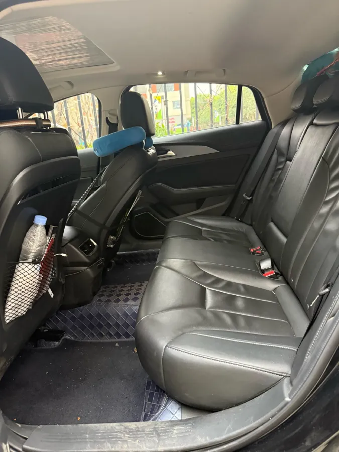 2022 HongQi H5 1.5T 169HP L4 7DCT,autocango,china used car exporter,china ev exporter,chinese used car exporter,chinese used ev exporter