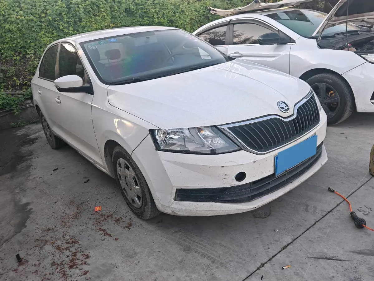 2018 Skoda Rapid 1.6L 110HP L4 5MT,autocango,china used car exporter,china ev exporter,chinese used car exporter,chinese used ev exporter
