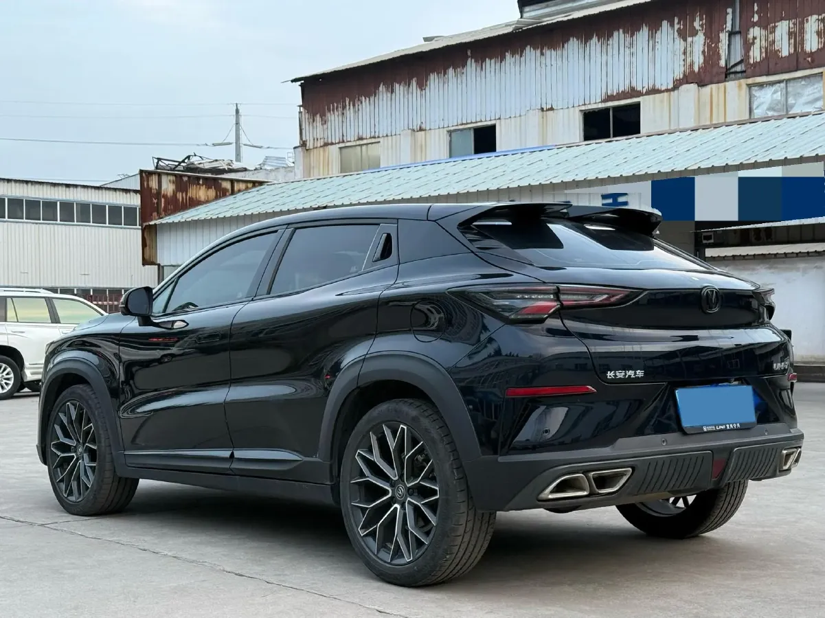 2022 ChangAn UNI-T 1.5T 188HP L4 7DCT,autocango,china used car exporter,china ev exporter,chinese used car exporter,chinese used ev exporter