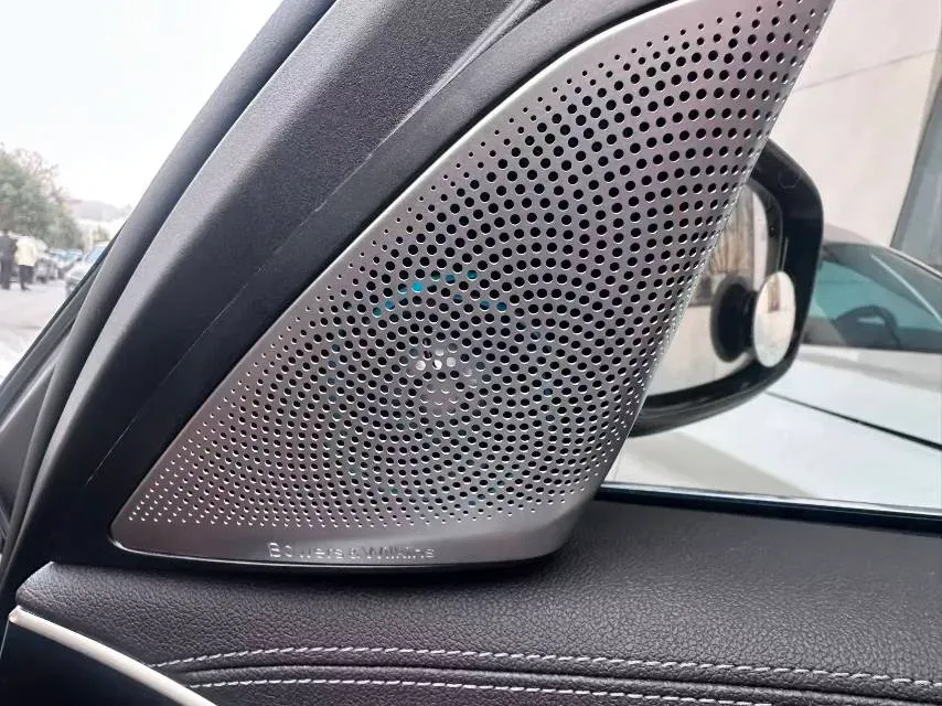 2021 BMW 5 Series 2.0T 184HP L4 8AT PHEV 17.7KWH,autocango,china used car exporter,china ev exporter,chinese used car exporter,chinese used ev exporter