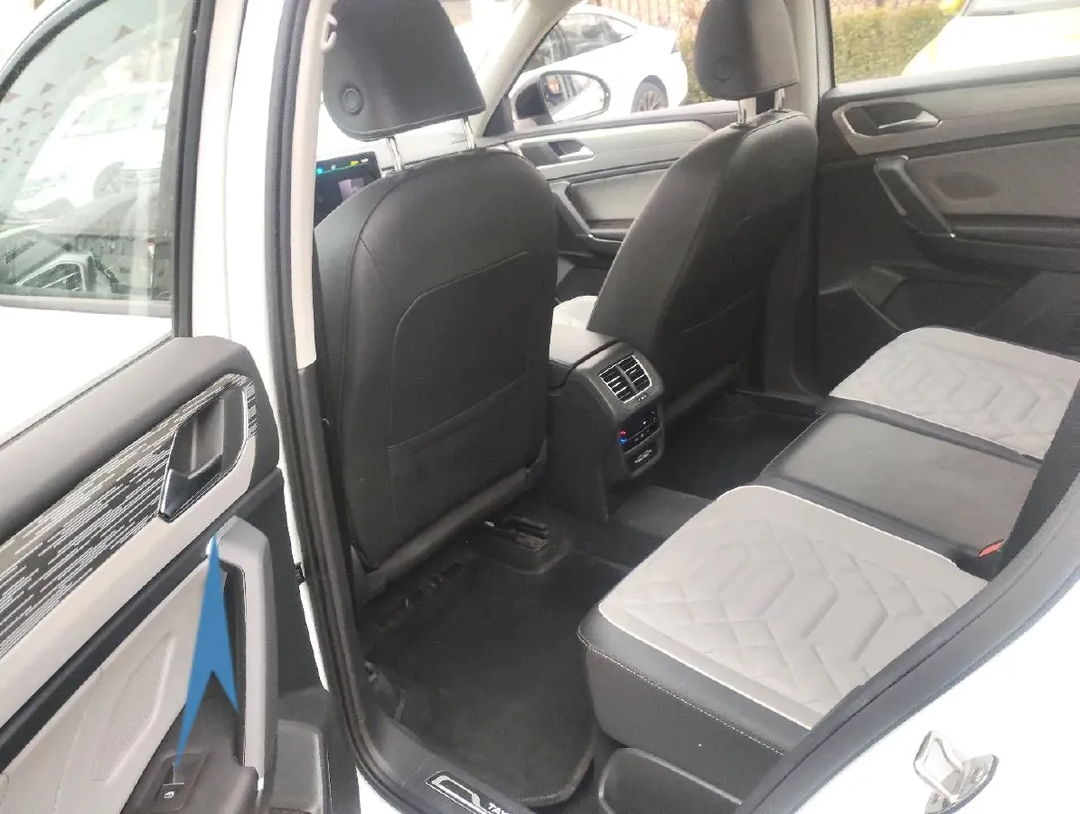 2023 Volkswagen Tayron 2.0T 220HP L4 7DCT,autocango,china used car exporter,china ev exporter,chinese used car exporter,chinese used ev exporter