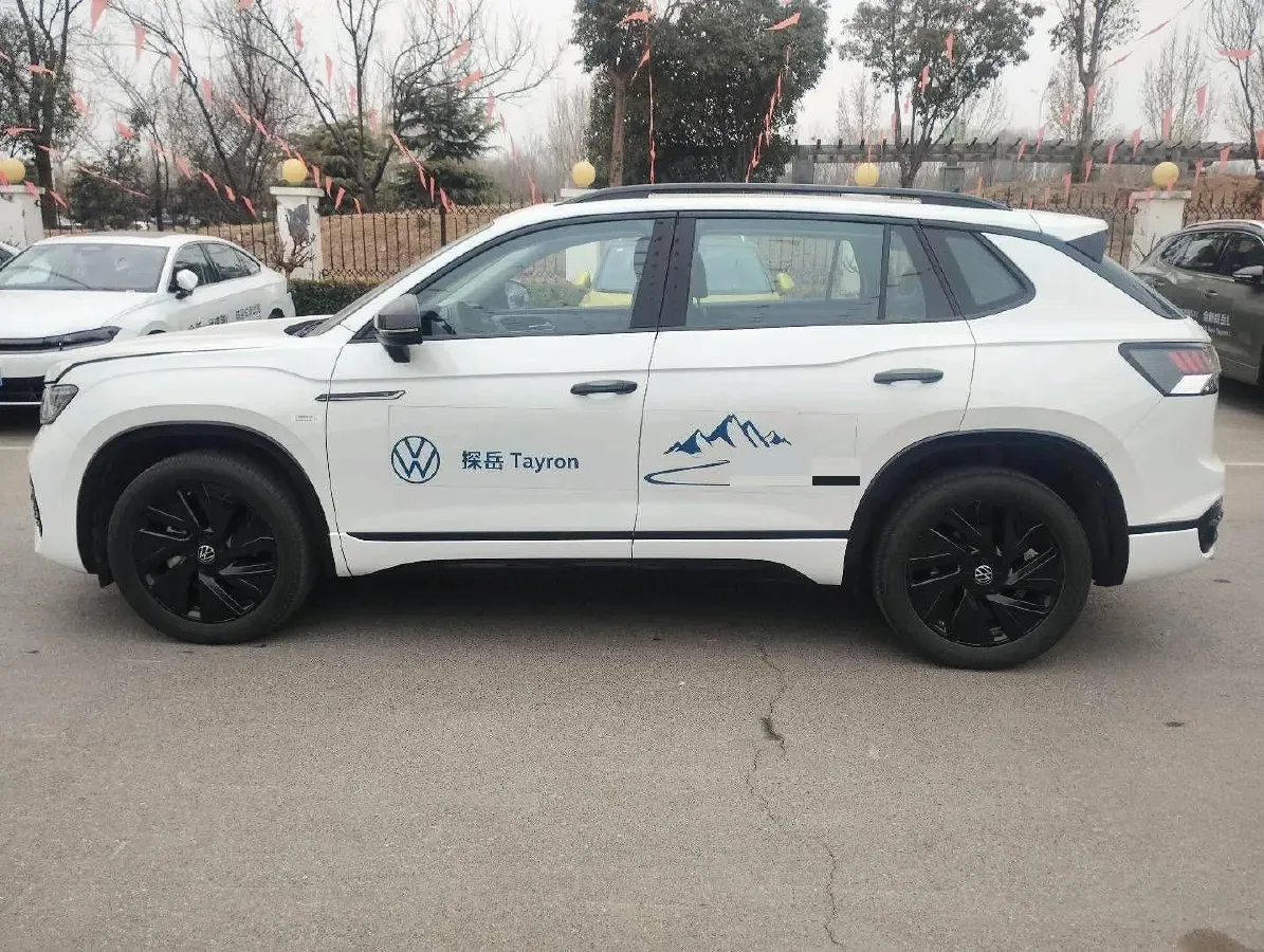 2023 Volkswagen Tayron 2.0T 220HP L4 7DCT,autocango,china used car exporter,china ev exporter,chinese used car exporter,chinese used ev exporter