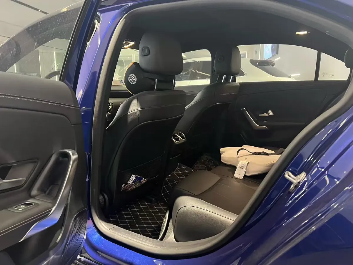 2020 Mercedes-Benz A Class 1.3T 163HP L4 7DCT,autocango,china used car exporter,china ev exporter,chinese used car exporter,chinese used ev exporter