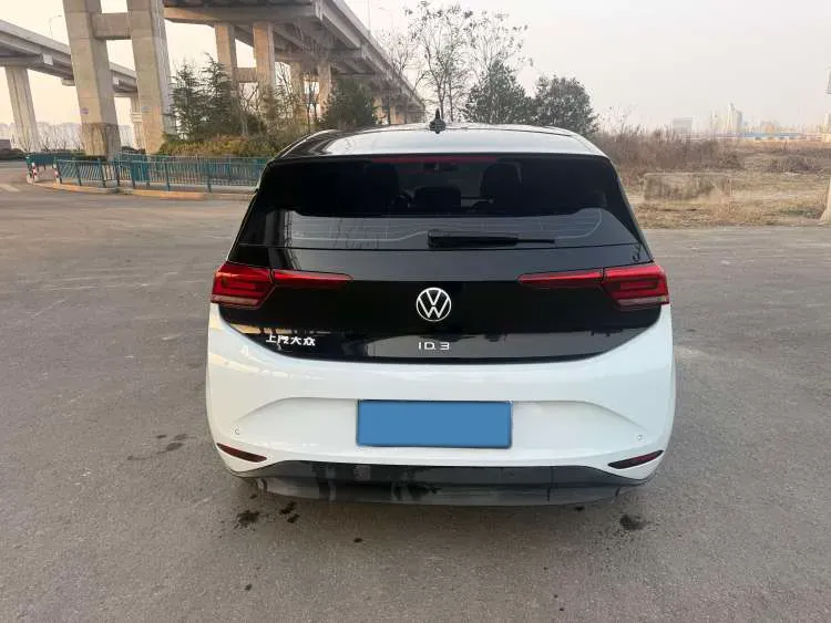 2023 Volkswagen ID.3 BEV 52.8KWH,autocango,china used car exporter,china ev exporter,chinese used car exporter,chinese used ev exporter