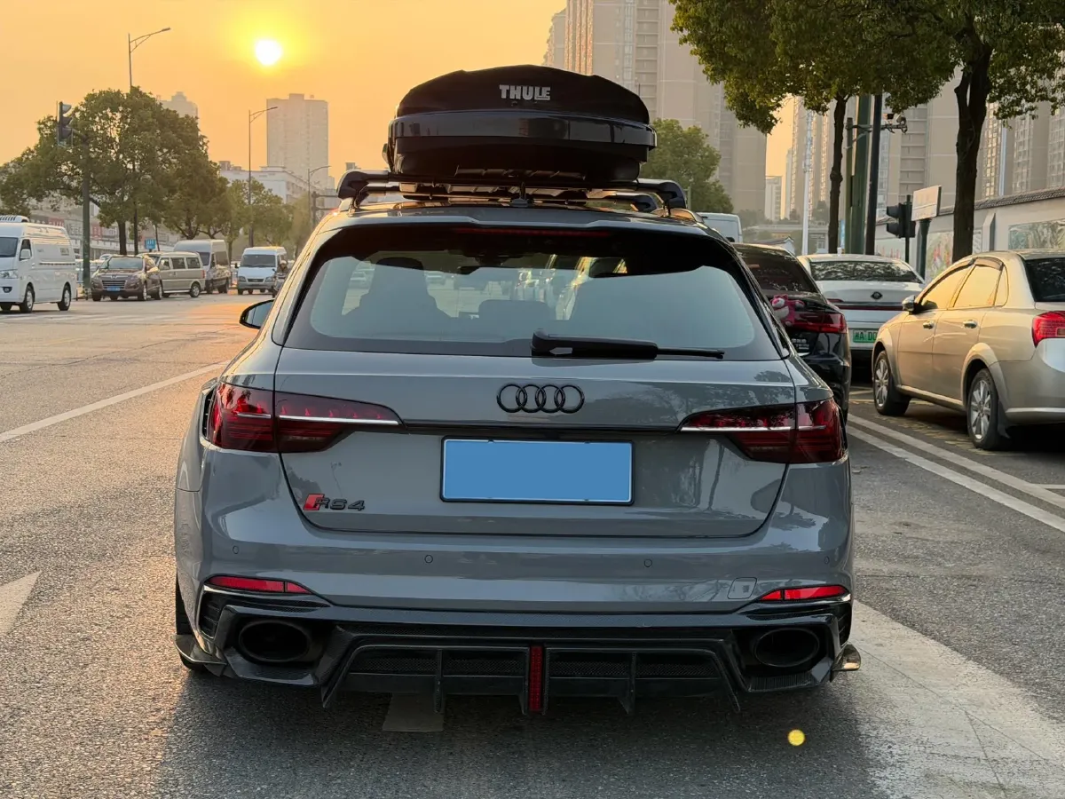 2021 Audi RS 4 2.9T 450HP V6 8AT,autocango,china used car exporter,china ev exporter,chinese used car exporter,chinese used ev exporter