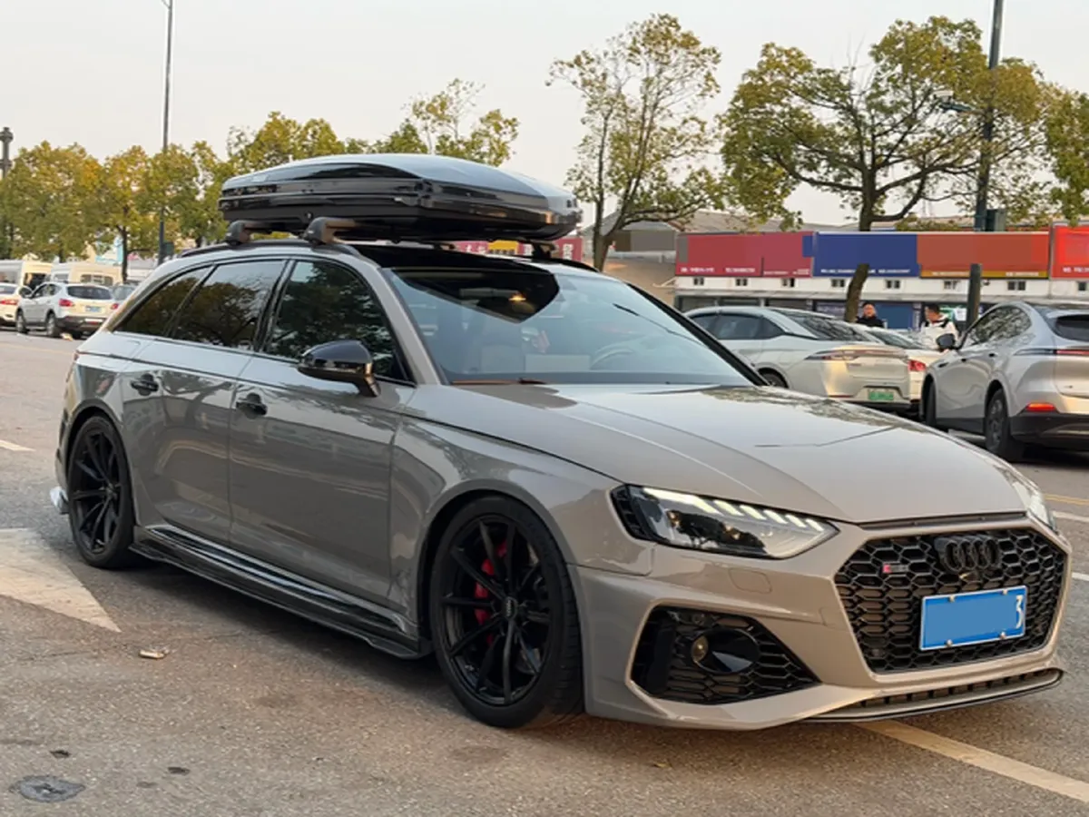 2021 Audi RS 4 2.9T 450HP V6 8AT,autocango,china used car exporter,china ev exporter,chinese used car exporter,chinese used ev exporter