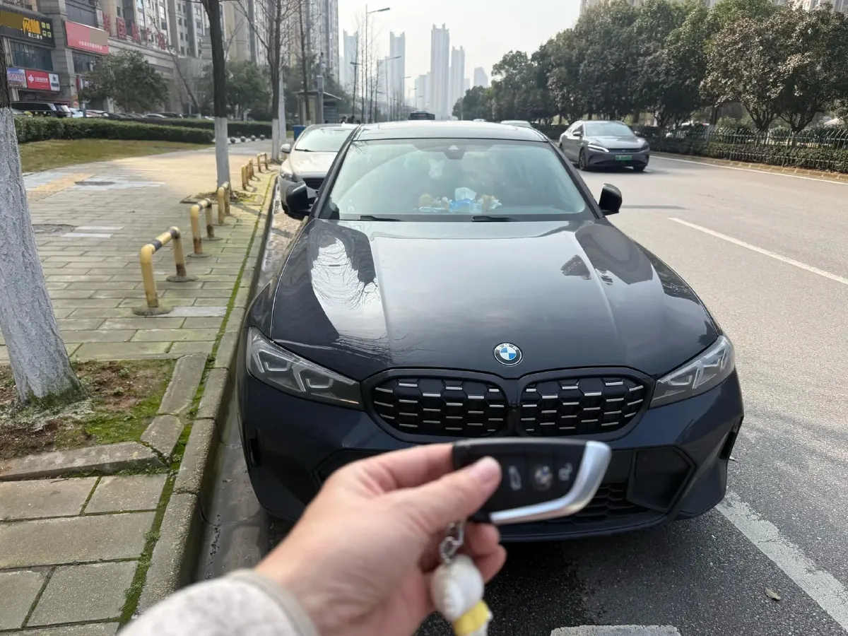 2023 BMW 3 Series 2.0T 184HP L4 8AT,autocango,china used car exporter,china ev exporter,chinese used car exporter,chinese used ev exporter
