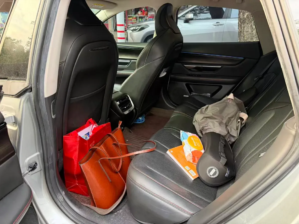 2020 DS 7 1.6T 215HP L4 8AT,autocango,china used car exporter,china ev exporter,chinese used car exporter,chinese used ev exporter