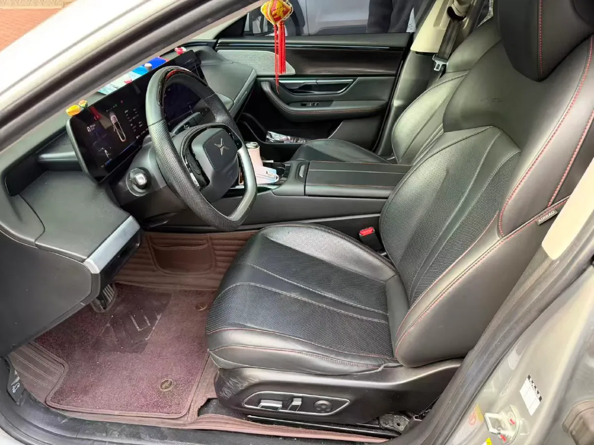 2020 DS 7 1.6T 215HP L4 8AT,autocango,china used car exporter,china ev exporter,chinese used car exporter,chinese used ev exporter