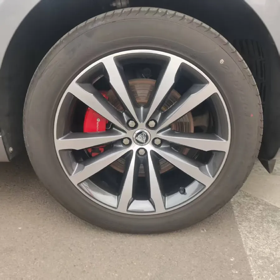 2025 Jaguar F-PACE 2.0T 250HP L4 8AT,autocango,china used car exporter,china ev exporter,chinese used car exporter,chinese used ev exporter