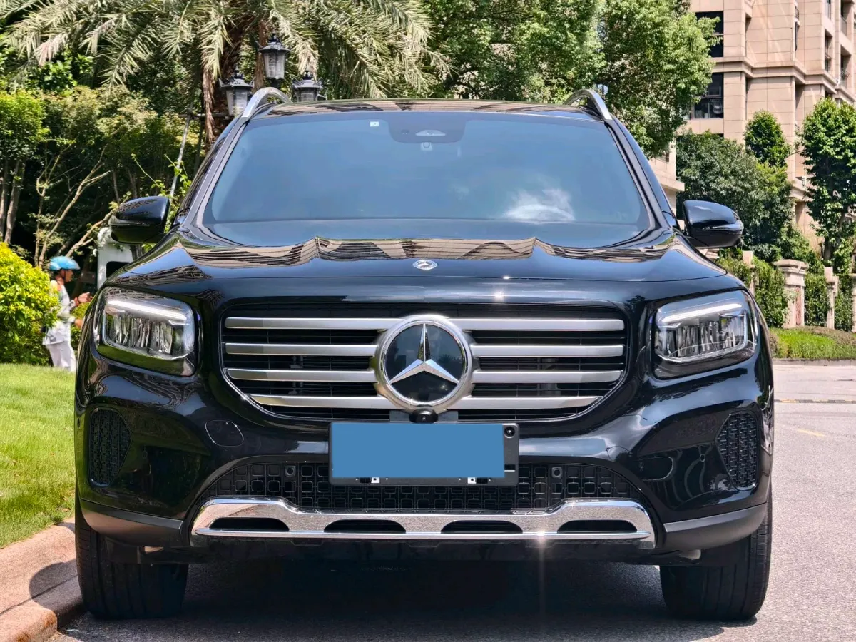 2025 Mercedes-Benz GLB Class 2.0T 190HP L4 8DCT,autocango,china used car exporter,china ev exporter,chinese used car exporter,chinese used ev exporter