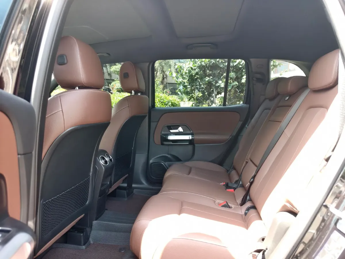 2025 Mercedes-Benz GLB Class 2.0T 190HP L4 8DCT,autocango,china used car exporter,china ev exporter,chinese used car exporter,chinese used ev exporter