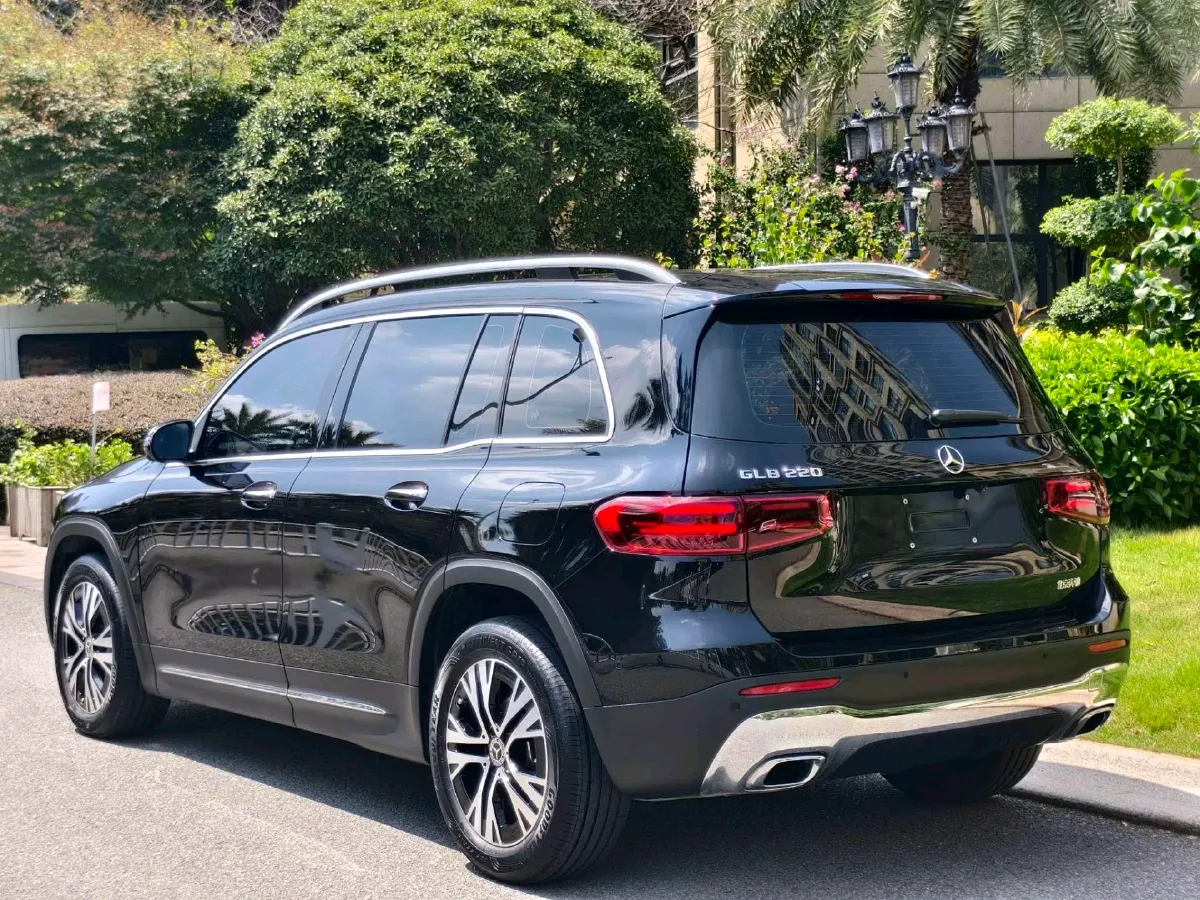 2025 Mercedes-Benz GLB Class 2.0T 190HP L4 8DCT,autocango,china used car exporter,china ev exporter,chinese used car exporter,chinese used ev exporter