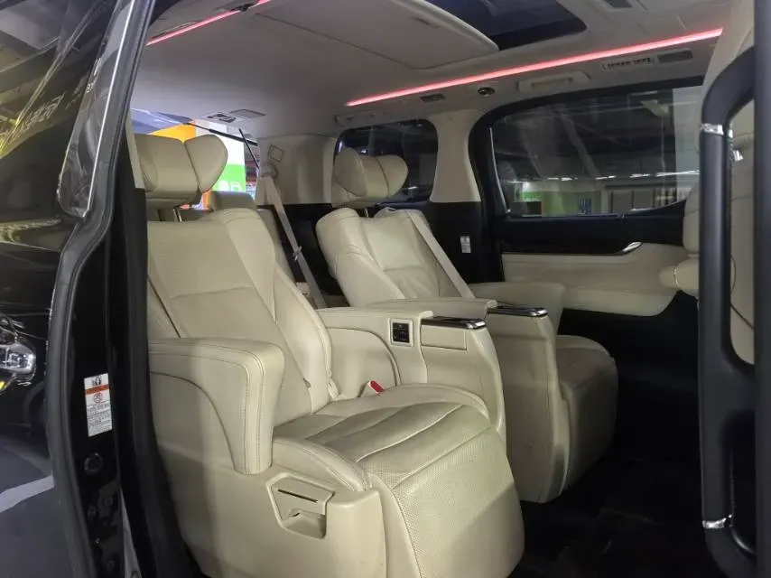 2021 Toyota Alphard 2.5L 117HP L4 E-CVT Hybrid,autocango,china used car exporter,china ev exporter,chinese used car exporter,chinese used ev exporter