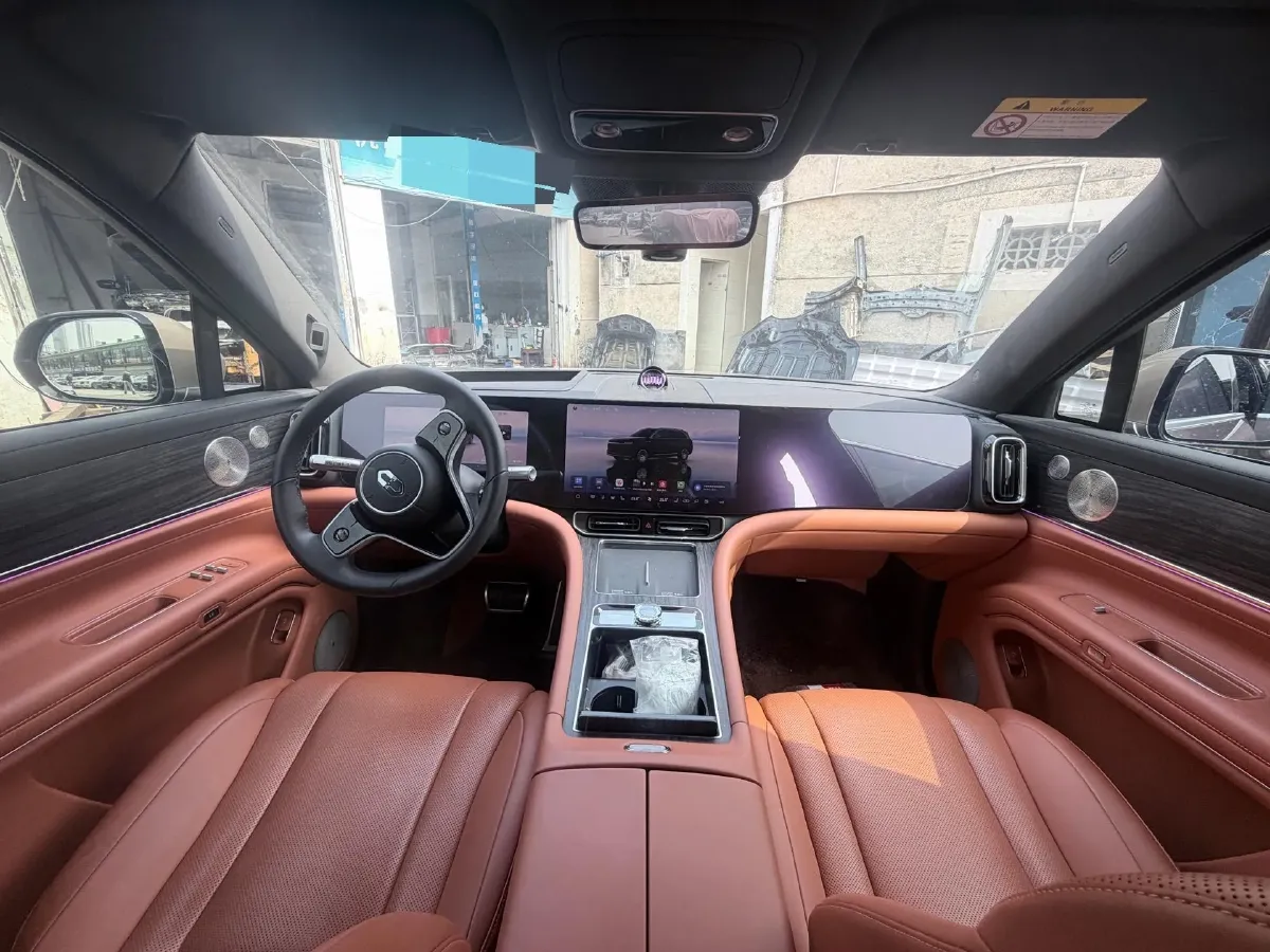 2025 AITO AITO M9 REEV 160HP REEV 52KWH,autocango,china used car exporter,china ev exporter,chinese used car exporter,chinese used ev exporter