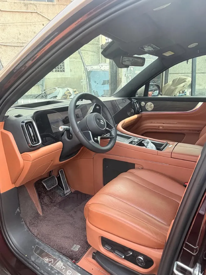 2025 AITO AITO M9 REEV 160HP REEV 52KWH,autocango,china used car exporter,china ev exporter,chinese used car exporter,chinese used ev exporter