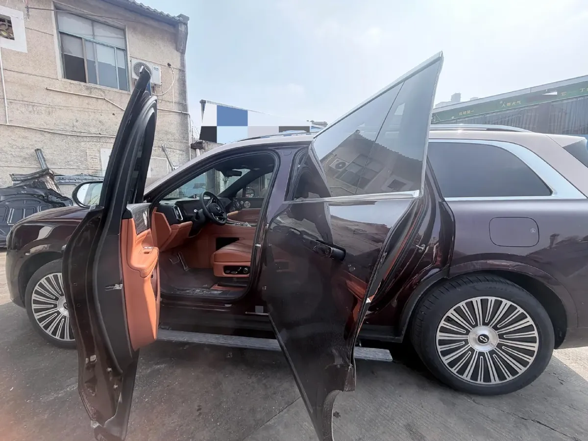 2025 AITO AITO M9 REEV 160HP REEV 52KWH,autocango,china used car exporter,china ev exporter,chinese used car exporter,chinese used ev exporter