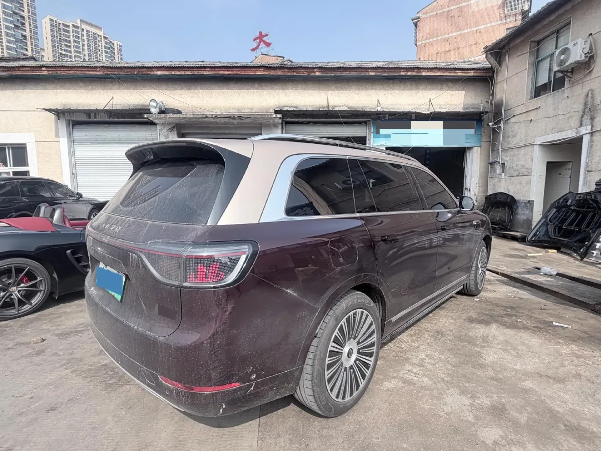 2025 AITO AITO M9 REEV 160HP REEV 52KWH,autocango,china used car exporter,china ev exporter,chinese used car exporter,chinese used ev exporter