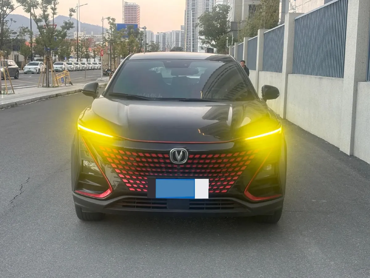 2020 ChangAn UNI-T 1.5T 180HP L4 7DCT,autocango,china used car exporter,china ev exporter,chinese used car exporter,chinese used ev exporter