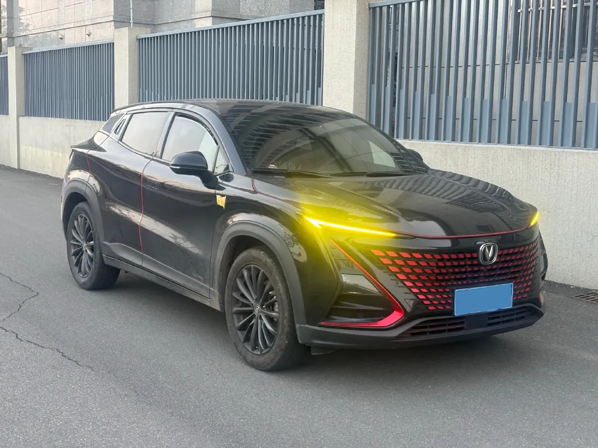 2020 ChangAn UNI-T 1.5T 180HP L4 7DCT,autocango,china used car exporter,china ev exporter,chinese used car exporter,chinese used ev exporter