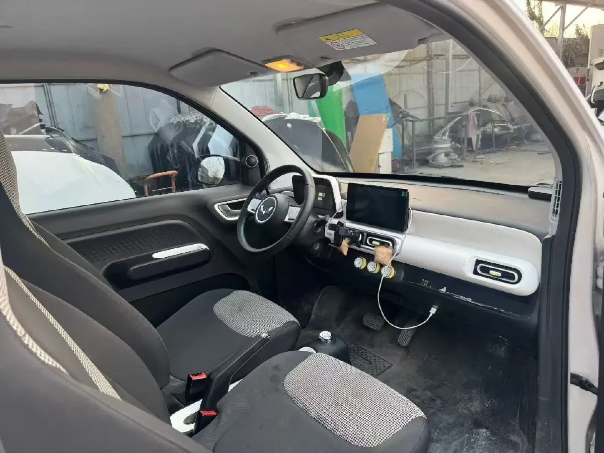 2024 WuLing HongGuang MINI EV BEV 17.3KWH,autocango,china used car exporter,china ev exporter,chinese used car exporter,chinese used ev exporter