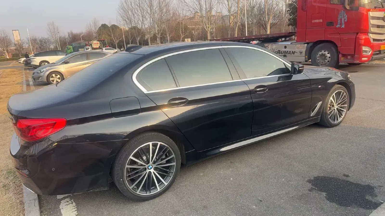 2020 BMW 5 Series 2.0T 252HP L4 8AT,autocango,china used car exporter,china ev exporter,chinese used car exporter,chinese used ev exporter