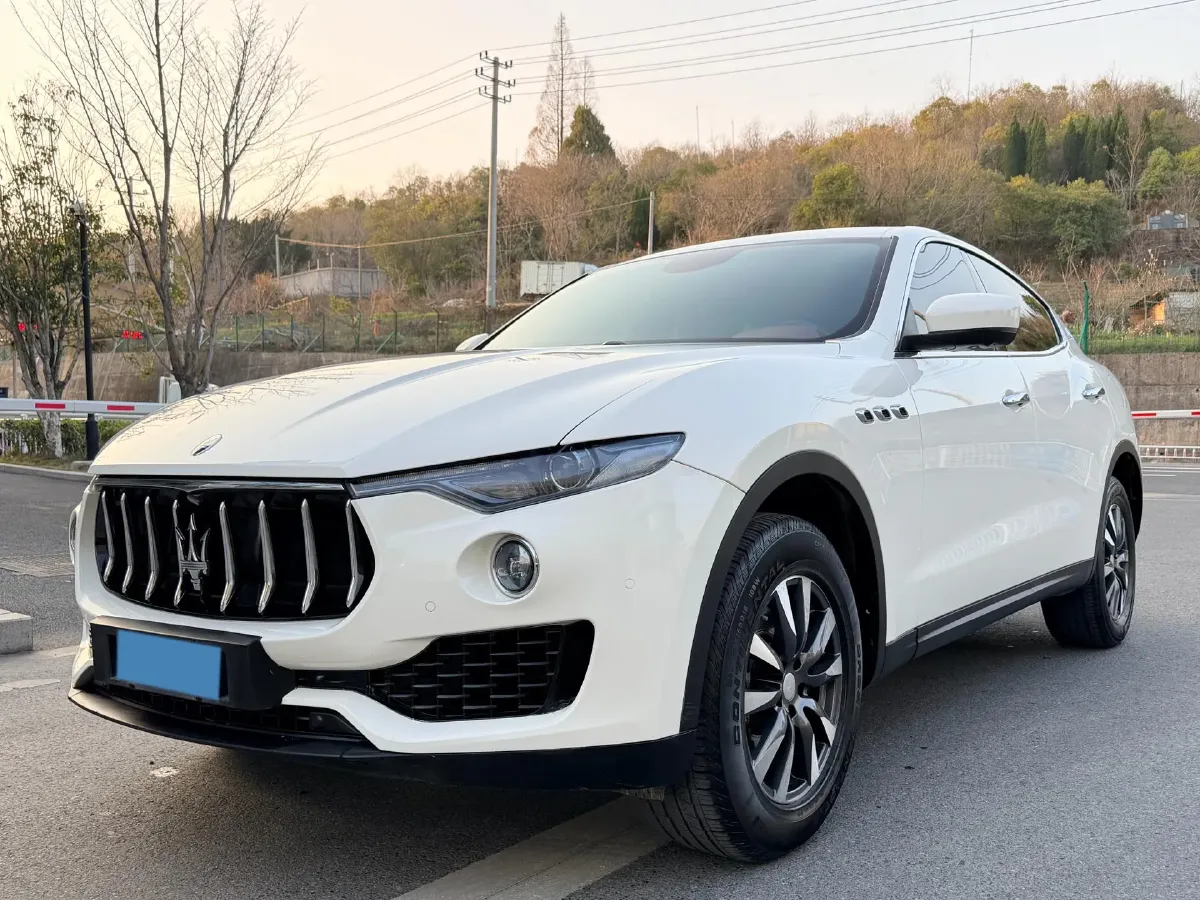 2018 Jaguar XJ 3.0T 340HP V6 8AT,autocango,china used car exporter,china ev exporter,chinese used car exporter,chinese used ev exporter