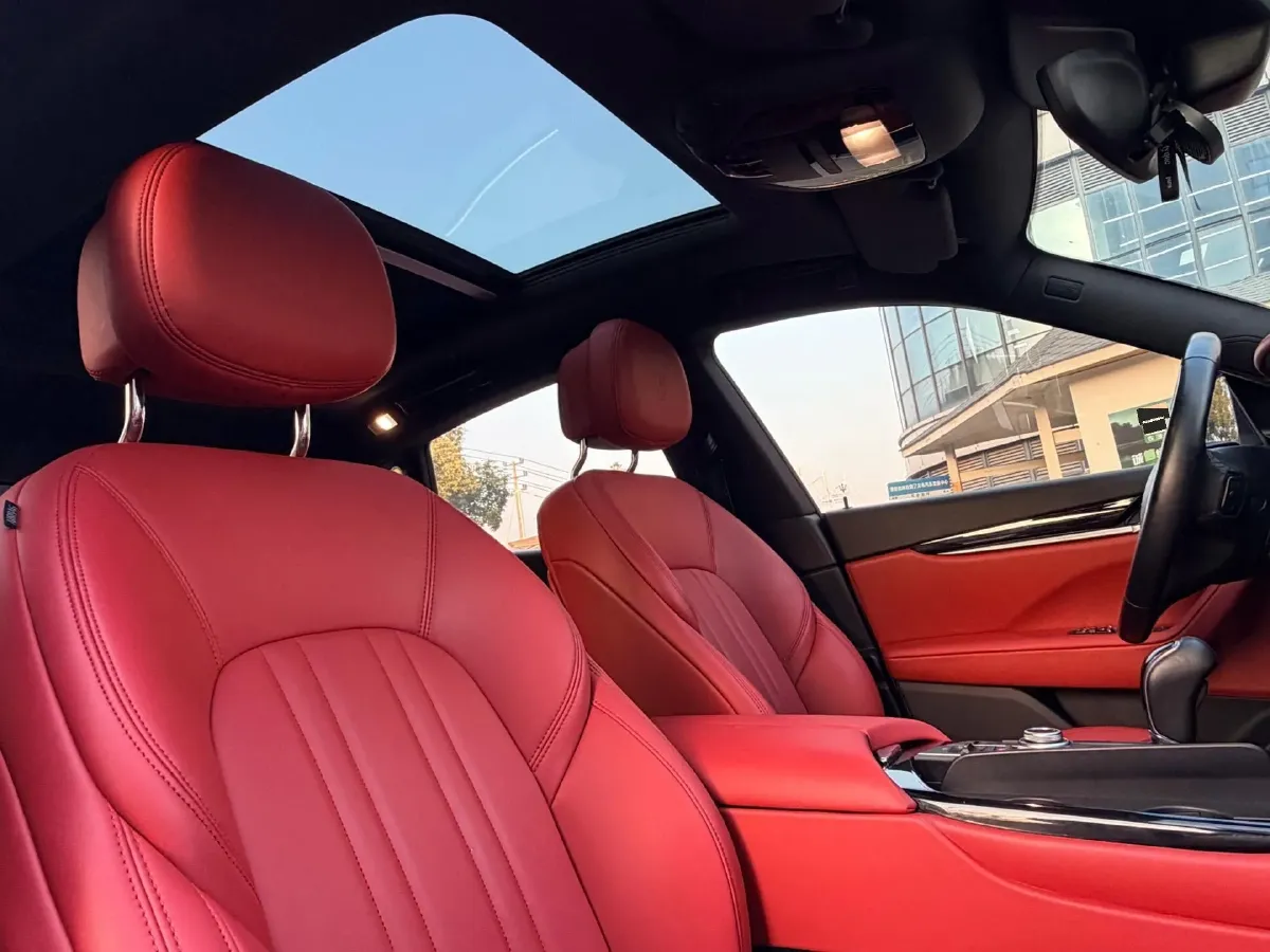 2018 Jaguar XJ 3.0T 340HP V6 8AT,autocango,china used car exporter,china ev exporter,chinese used car exporter,chinese used ev exporter