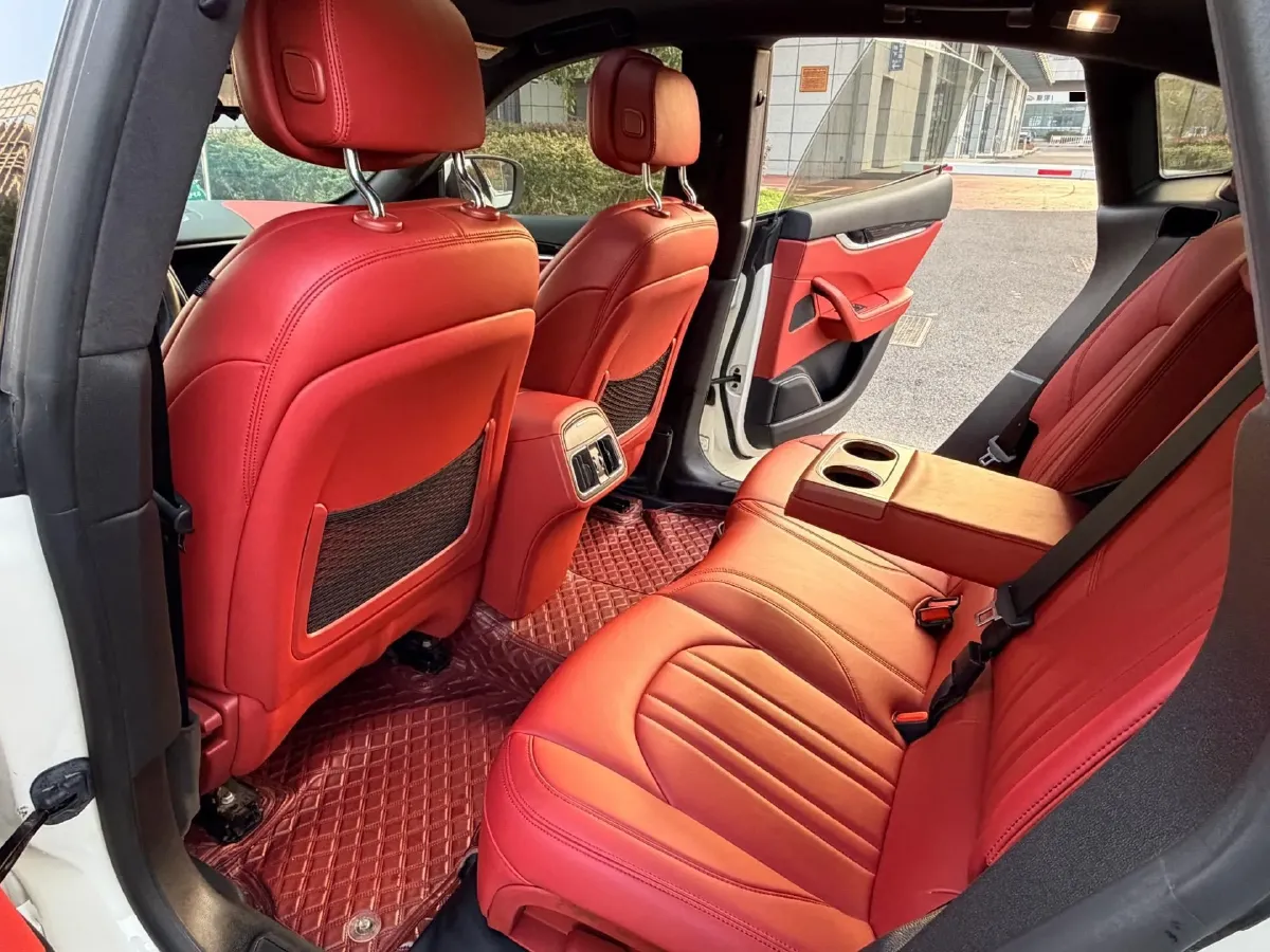 2018 Jaguar XJ 3.0T 340HP V6 8AT,autocango,china used car exporter,china ev exporter,chinese used car exporter,chinese used ev exporter