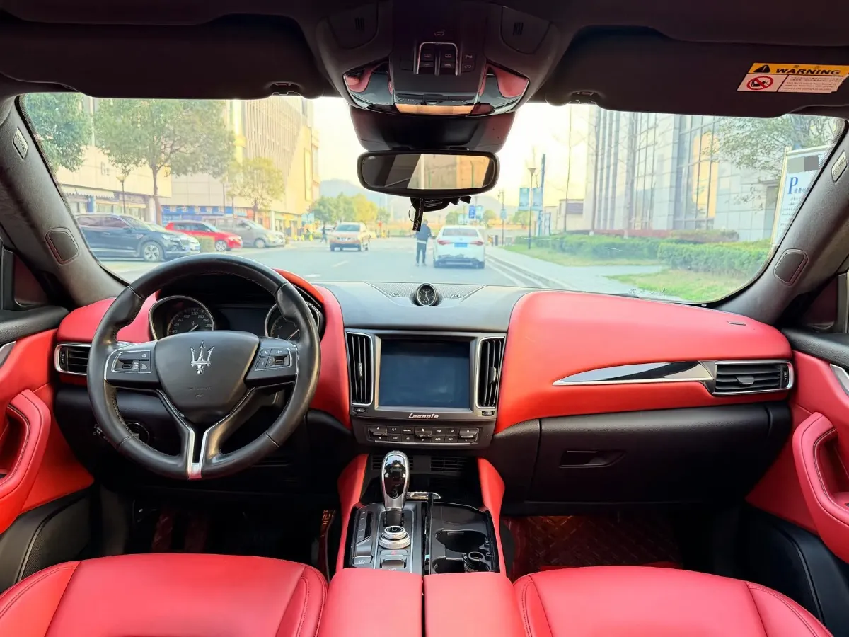 2018 Jaguar XJ 3.0T 340HP V6 8AT,autocango,china used car exporter,china ev exporter,chinese used car exporter,chinese used ev exporter