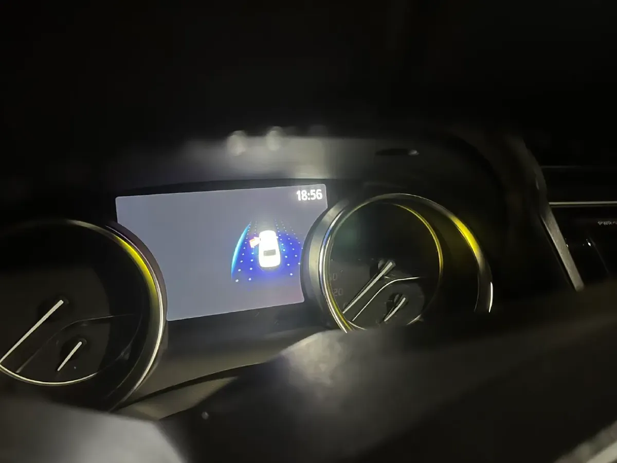 2019 Toyota Camry 2.0L 178HP L4 CVT,autocango,china used car exporter,china ev exporter,chinese used car exporter,chinese used ev exporter