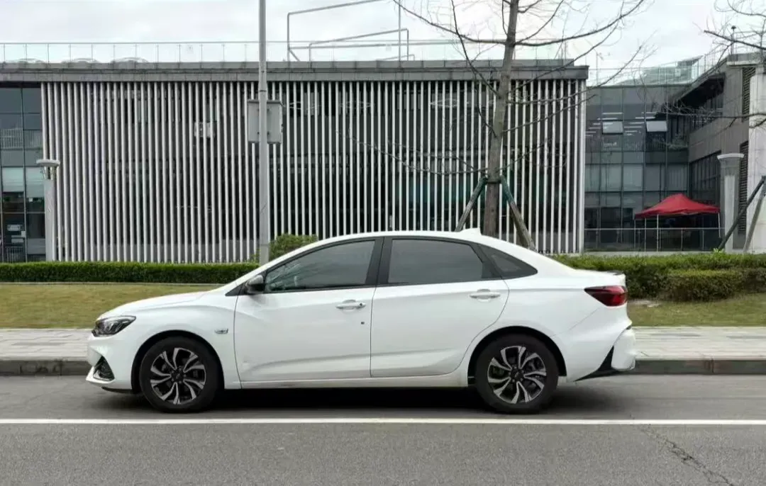 2020 Chevrolet Monza 1.3T 163HP L3 6AT,autocango,china used car exporter,china ev exporter,chinese used car exporter,chinese used ev exporter