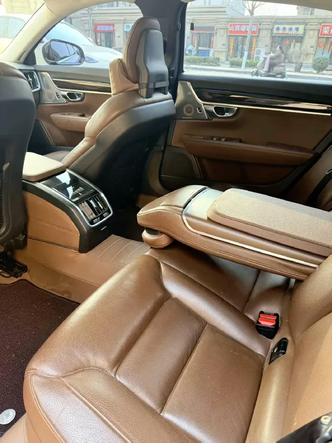 2018 Volvo S90 2.0T 254HP L4 8AT,autocango,china used car exporter,china ev exporter,chinese used car exporter,chinese used ev exporter