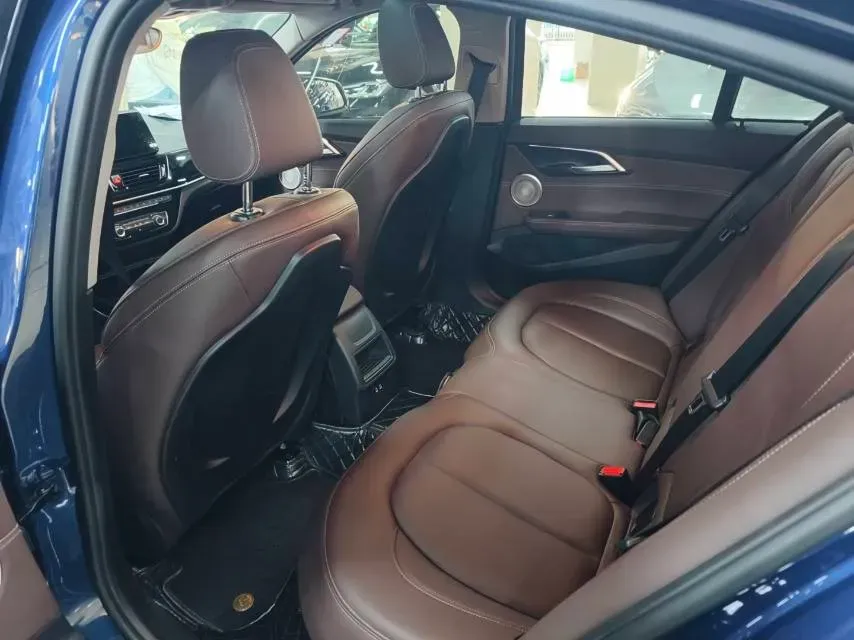 2023 BMW 1 Series 1.5T 136HP L3 7DCT,autocango,china used car exporter,china ev exporter,chinese used car exporter,chinese used ev exporter