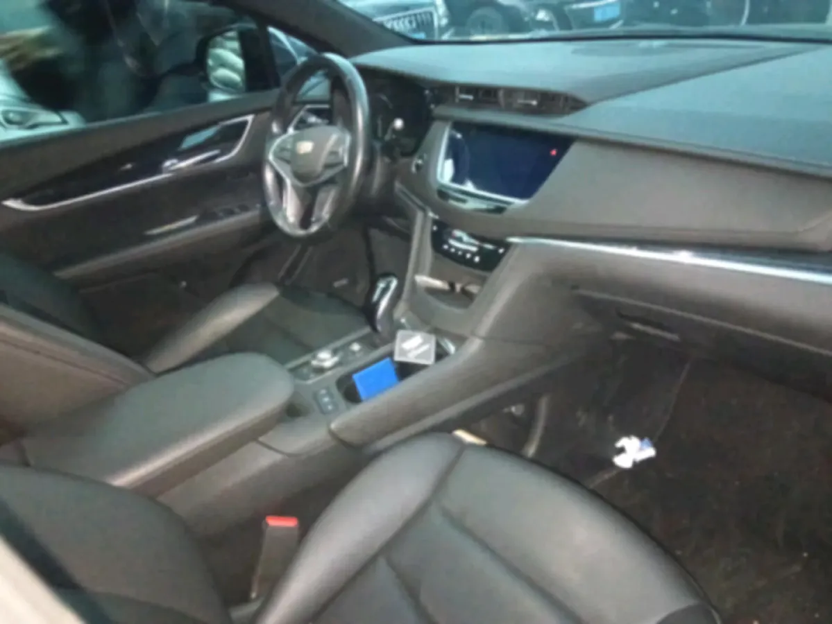 2023 Cadillac XT5 2.0T 237HP L4 9AT,autocango,china used car exporter,china ev exporter,chinese used car exporter,chinese used ev exporter