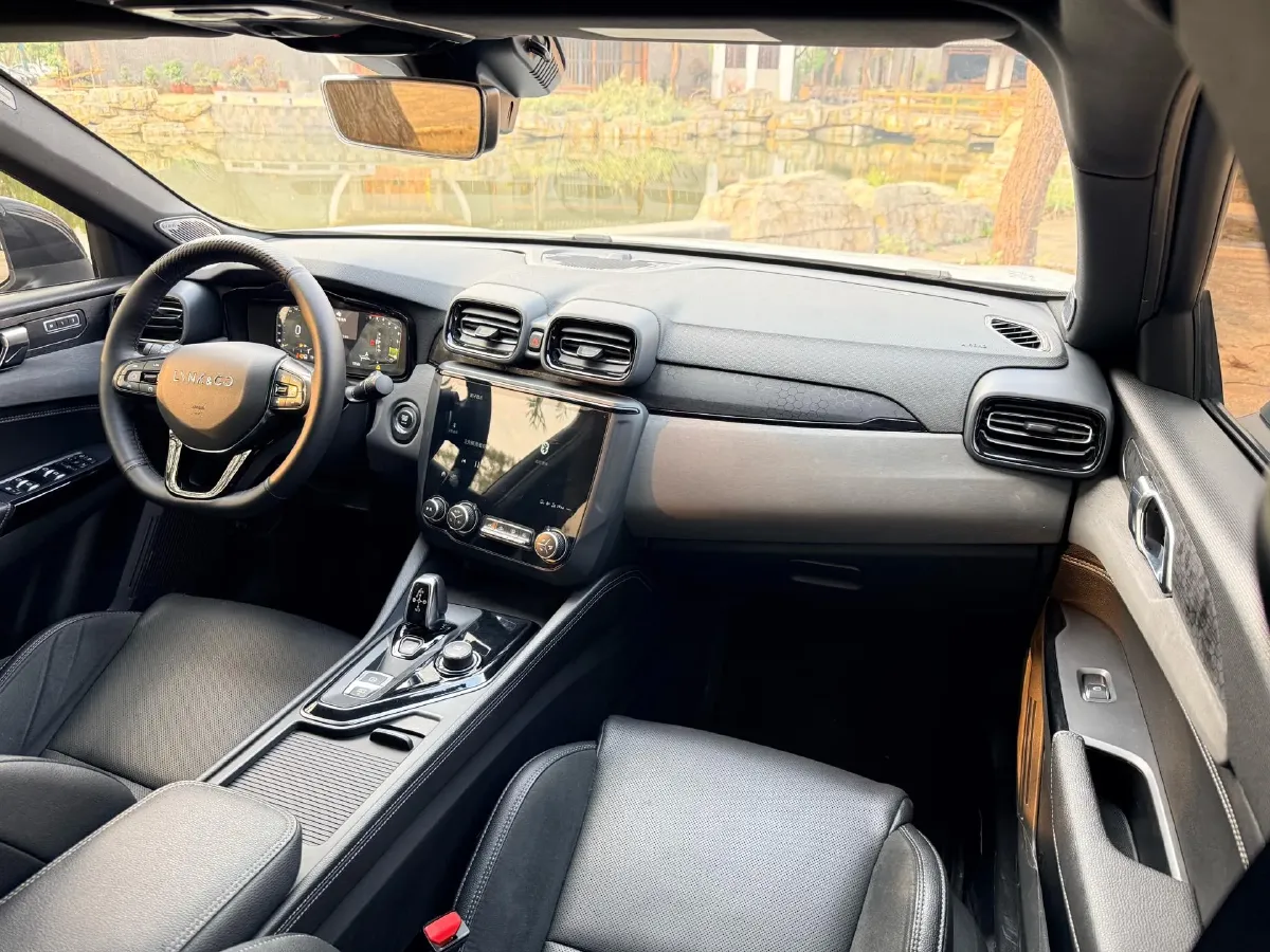 2021 LYNK&CO 03 1.5T 180HP L3 7DCT,autocango,china used car exporter,china ev exporter,chinese used car exporter,chinese used ev exporter