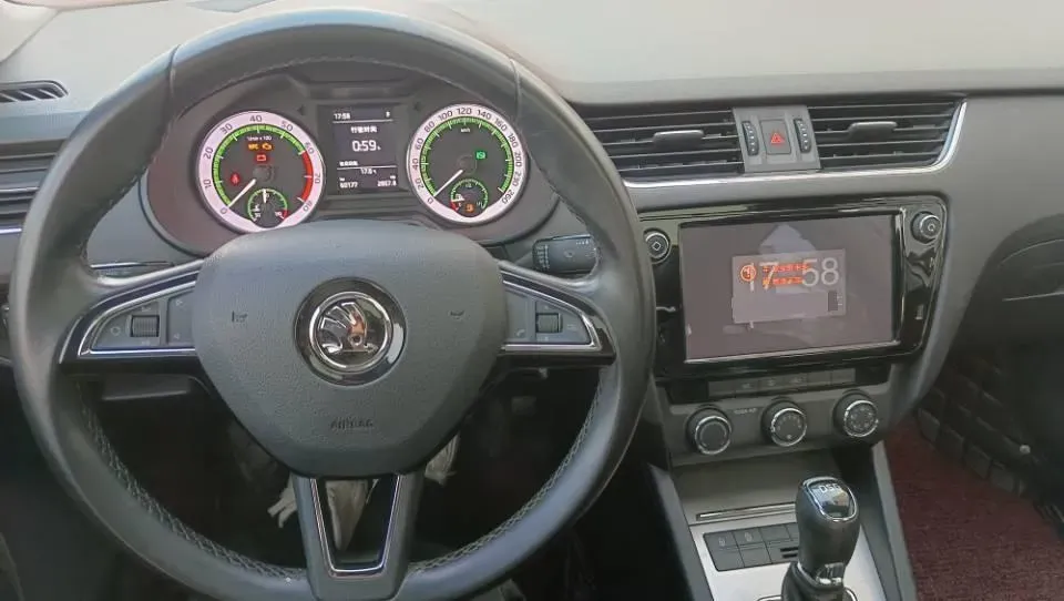 2018 Skoda Octavia 1.2T 116HP L4 7DCT,autocango,china used car exporter,china ev exporter,chinese used car exporter,chinese used ev exporter