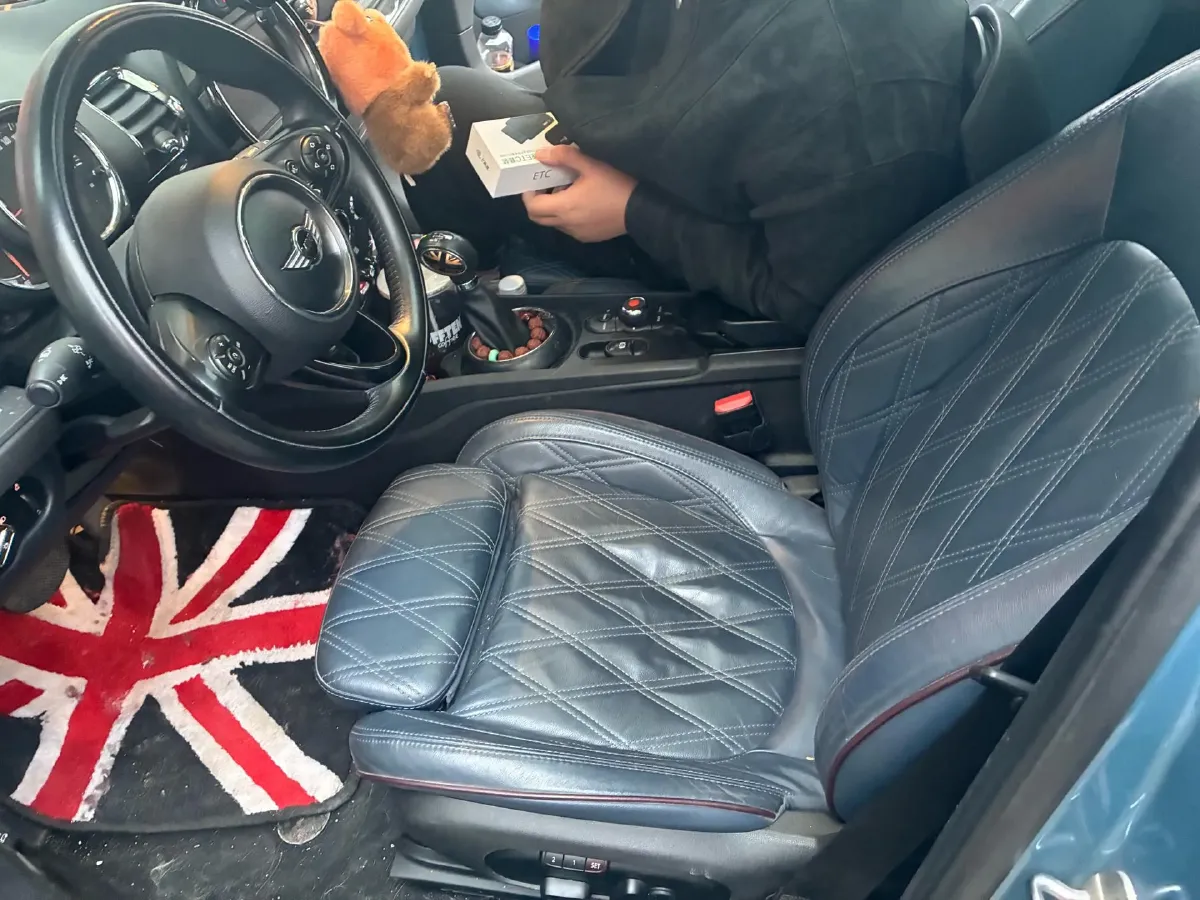 2016 MINI CLUBMAN 1.5T 136HP L3 6AT,autocango,china used car exporter,china ev exporter,chinese used car exporter,chinese used ev exporter